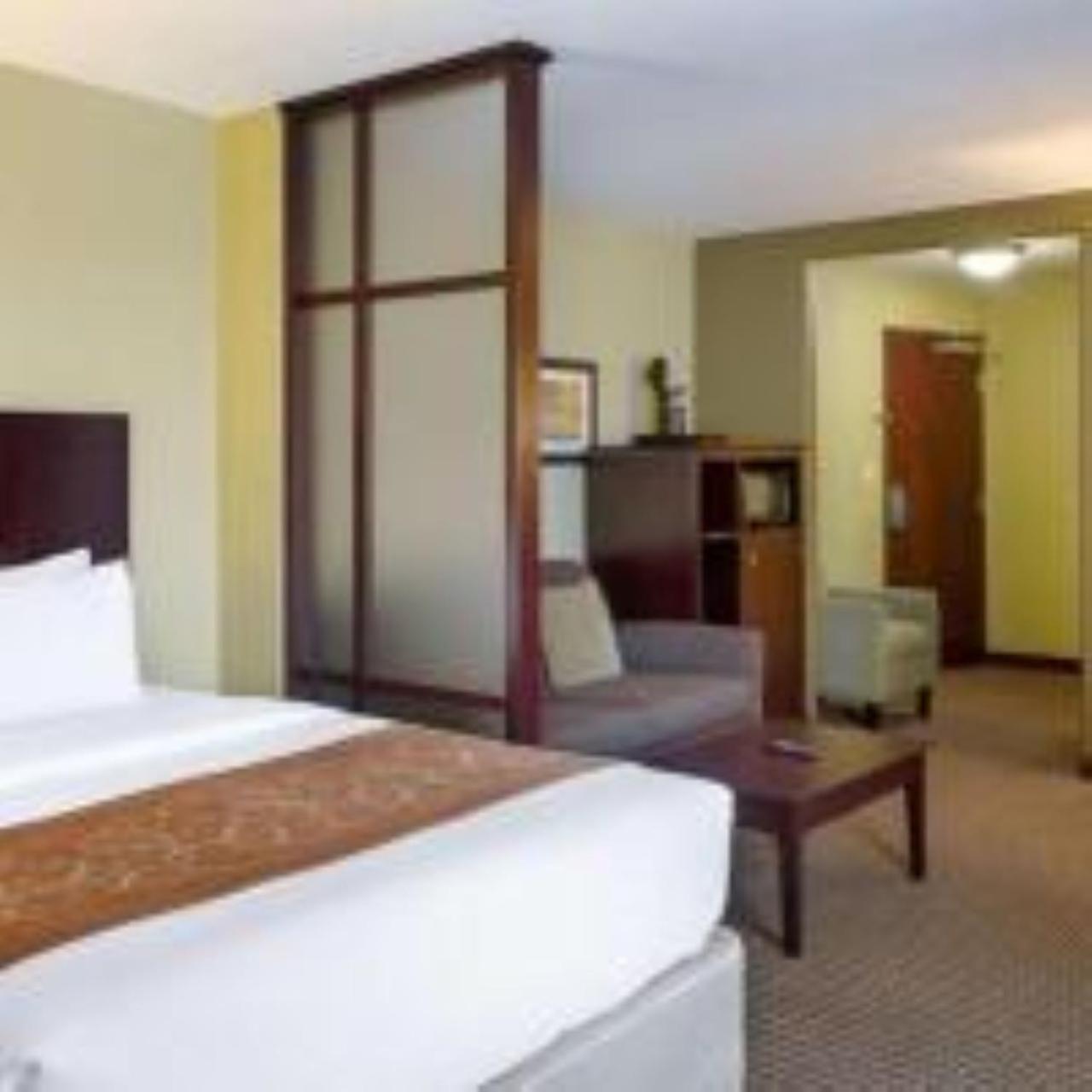 Comfort Suites Harvey - New Orleans West Exterior photo