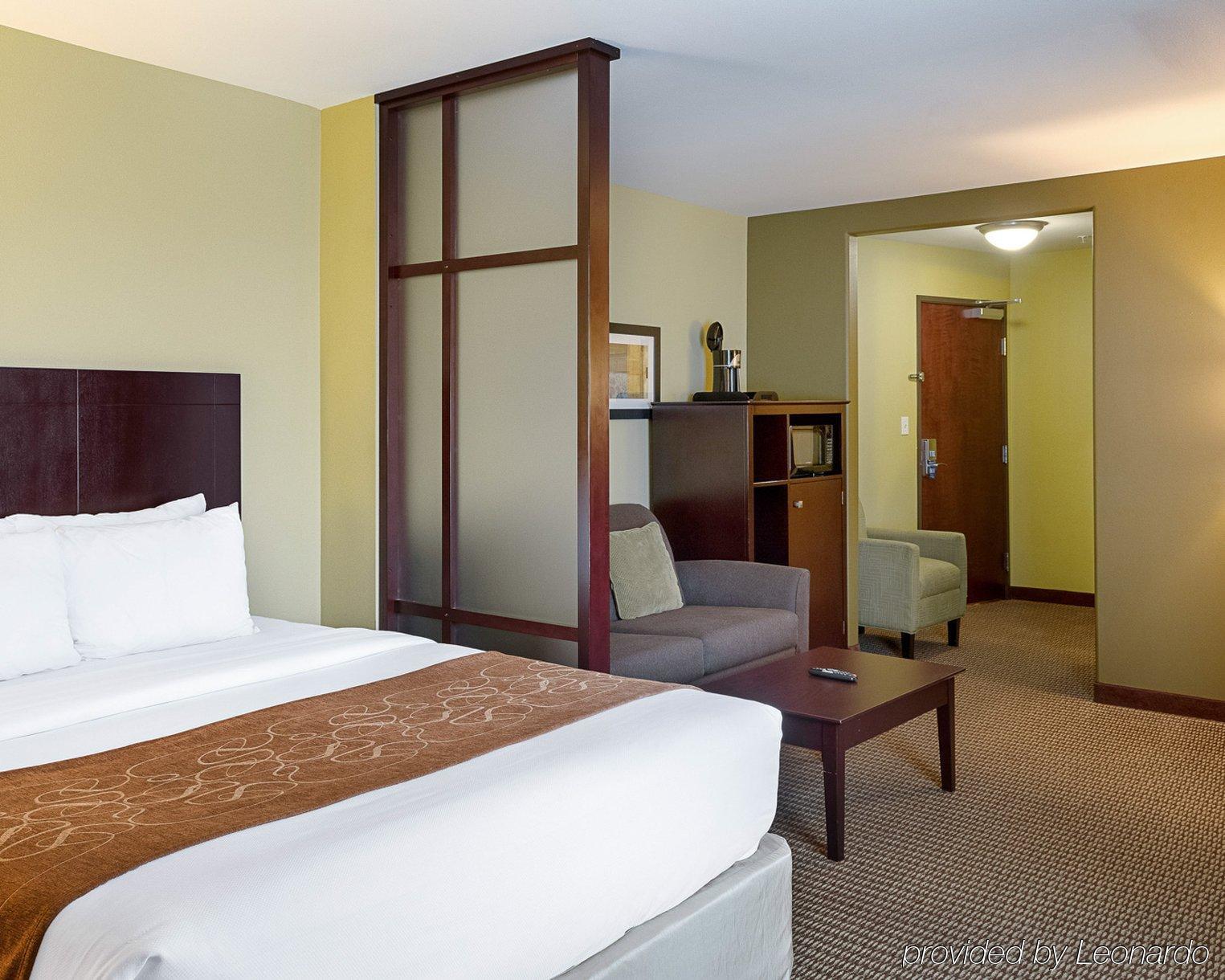 Comfort Suites Harvey - New Orleans West Exterior photo